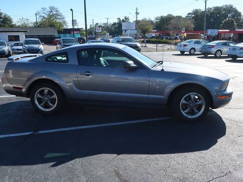 Used 2006 Ford Mustang Premium image 4