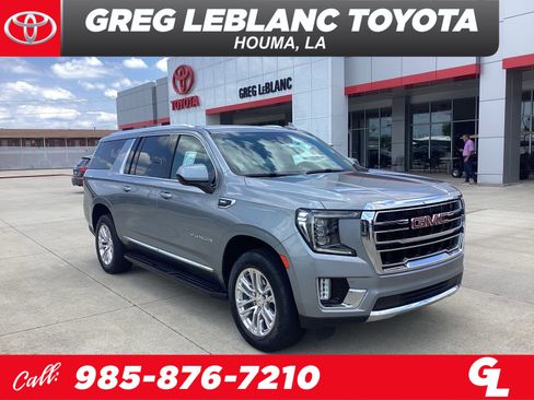 Used 2023 GMC Yukon XL SLT RWD image 1