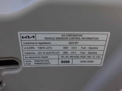 Used 2023 Kia Sorento SX image 27