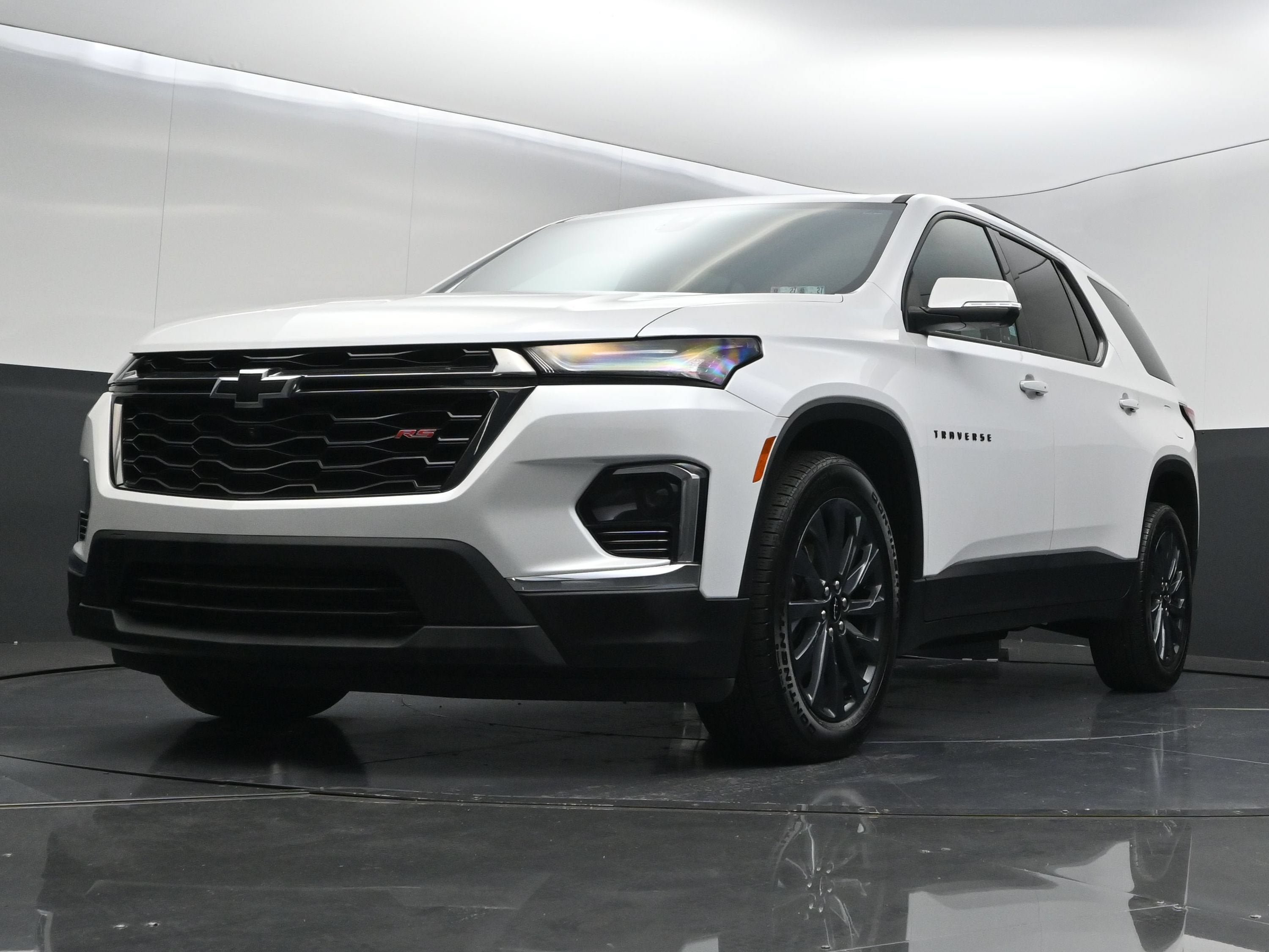 Certified 2023 Chevrolet Traverse RS AWD/4WD image 48
