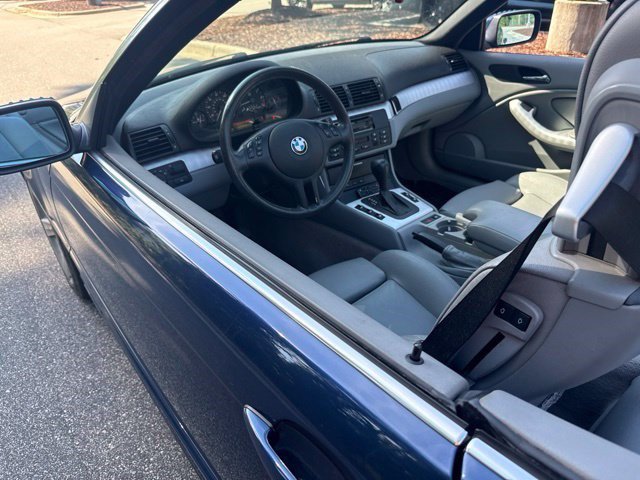 Used 2004 BMW 325Ci Convertible RWD image 16