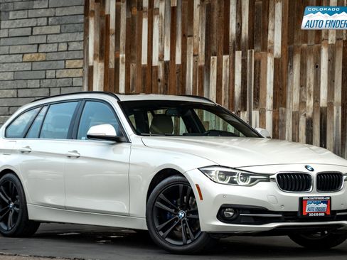 Used 2017 BMW 330i xDrive Wagon image 9