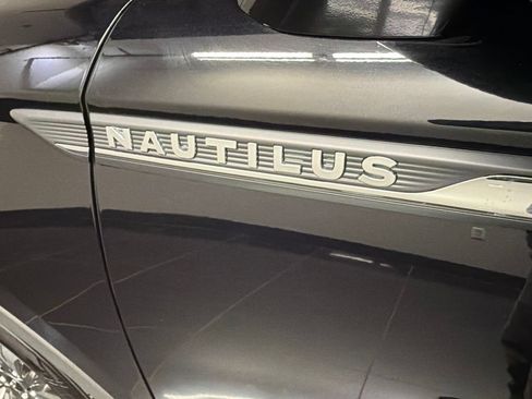 Certified 2020 Lincoln Nautilus Premier w/ Equipment Group 101A AWD/4WD image 37