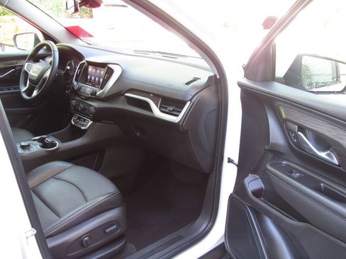 Used 2023 GMC Terrain SLT w/ Tech Package AWD/4WD image 18