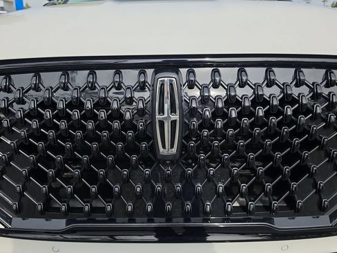 Used 2025 Lincoln Aviator Reserve w/ Equipment Group 201A AWD/4WD image 41