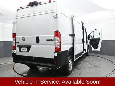 Used 2025 RAM ProMaster 2500 w/ Convenience Group image 44
