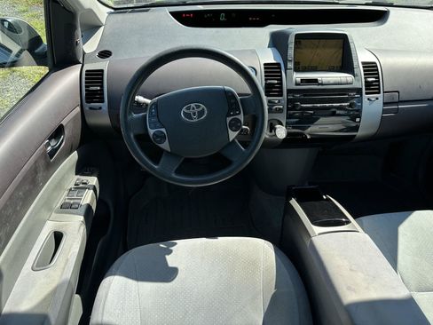 Used 2005 Toyota Prius FWD image 12