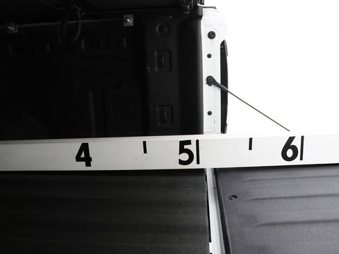 Used 2024 GMC Canyon Elevation w/ Trailering Package image 11