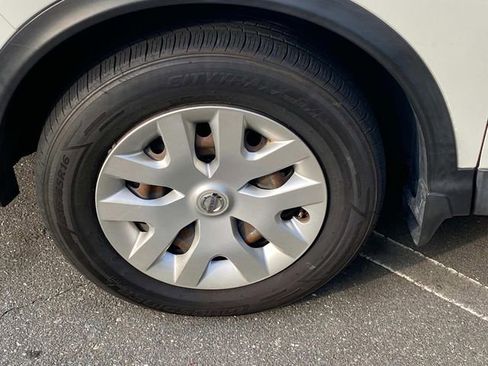 Used 2019 Nissan Rogue Sport S image 6