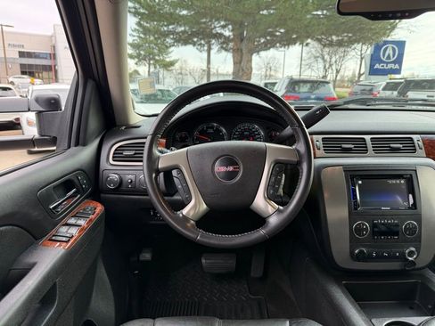 Used 2010 GMC Sierra 2500 SLT w/ SLT Convenience Package image 2