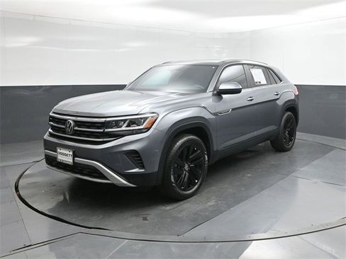 Certified 2023 Volkswagen Atlas Cross Sport SE image 34