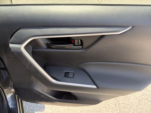 Certified 2023 Toyota RAV4 LE FWD image 27
