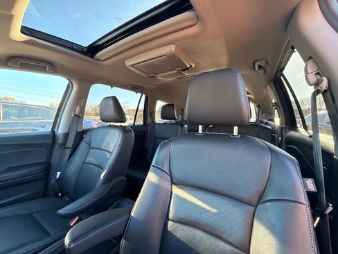 Used 2022 Honda Pilot Touring image 23