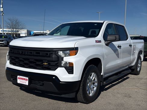 Used 2023 Chevrolet Silverado 1500 W/T w/ WT Value Package AWD/4WD image 2