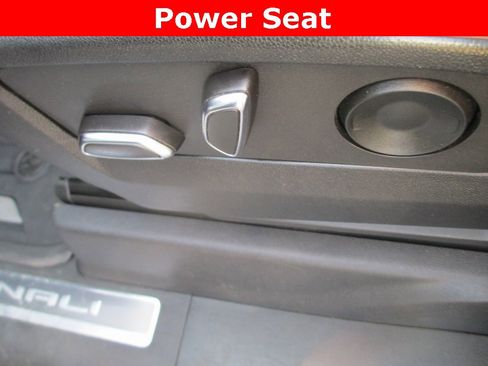 Used 2022 GMC Sierra 1500 Denali image 27