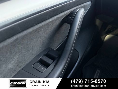Used 2023 Tesla Model 3 Standard Range RWD image 10
