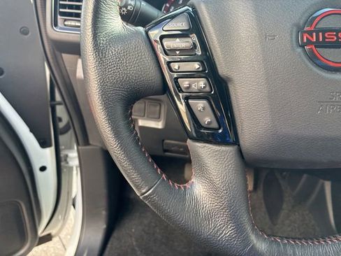 Used 2022 Nissan Frontier Pro-X w/ Technology Package image 22