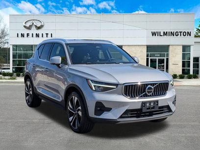 Used 2025 Volvo XC40 B5 Plus
