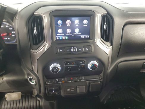 Used 2024 GMC Sierra 3500 Pro w/ Convenience Package AWD/4WD image 18