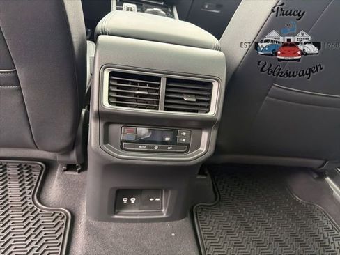 New 2026 Volkswagen Atlas SE image 20