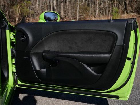 Used 2015 Dodge Challenger SRT Hellcat image 41