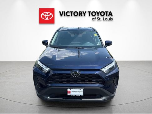 Used 2025 Toyota RAV4 XLE FWD image 8