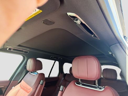 New 2026 Land Rover Range Rover SE image 26