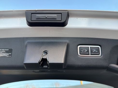 Used 2025 Kia Sorento SX Prestige image 21