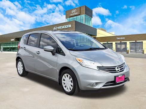 Used 2015 Nissan Versa Note S Plus image 3