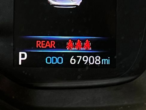 Used 2022 Toyota Corolla LE FWD image 11