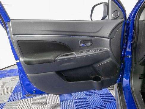 Used 2024 Mitsubishi Outlander Sport LE image 13