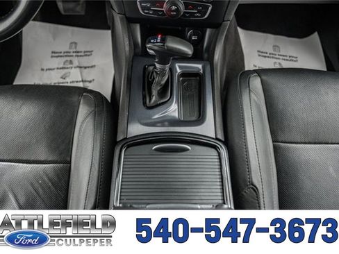 Used 2017 Dodge Charger SXT w/ AWD Plus Group image 27