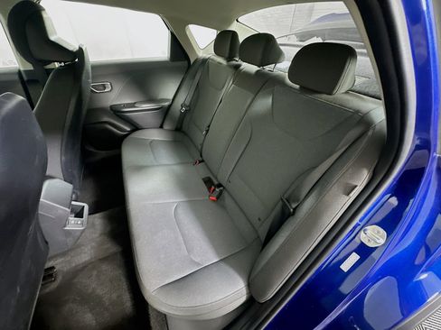 Used 2025 Kia K4 LXS image 27