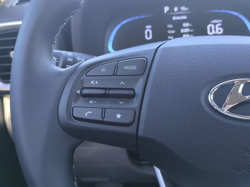New 2026 Hyundai Venue SEL FWD image 31