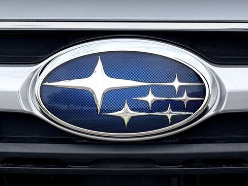 Used 2022 Subaru Outback Premium image 31