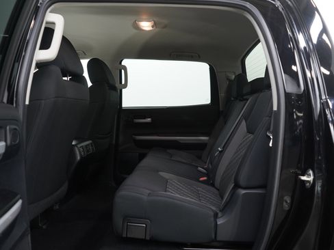 Used 2018 Toyota Tundra SR5 image 15
