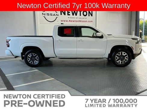 Used 2023 Nissan Frontier SV w/ Technology Package AWD/4WD image 4