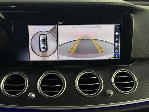 Used 2019 Mercedes-Benz E 300 image 29