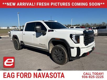 Used 2025 GMC Sierra 2500 AT4 w/ AT4 Premium Plus Package