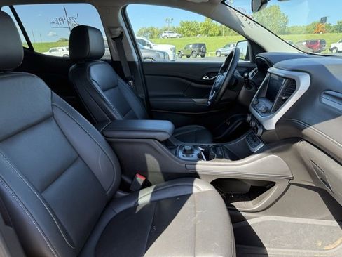 Used 2023 GMC Acadia SLT image 5