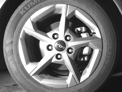 Used 2025 Kia K4 FWD image 13