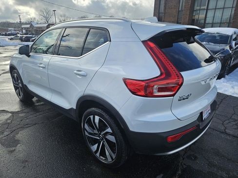 Used 2024 Volvo XC40 B5 Ultimate w/ Protection Package Premier image 5