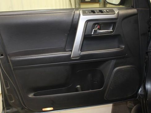 Used 2022 Toyota 4Runner SR5 Premium w/ Moonroof Package image 9