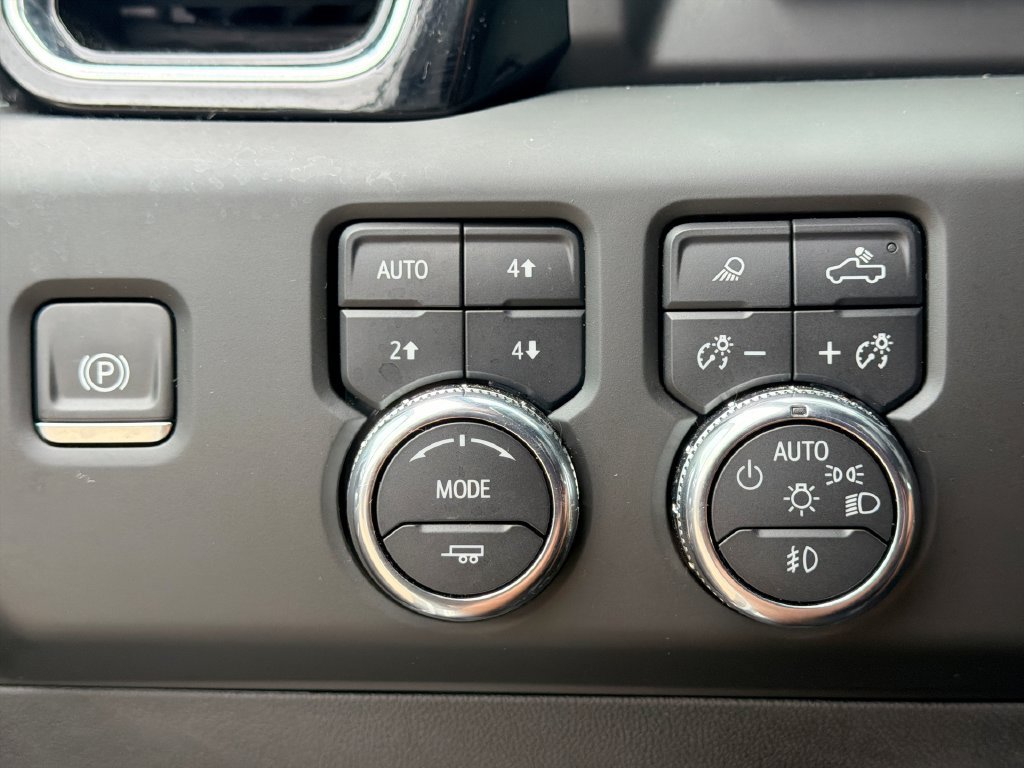 Used 2023 GMC Sierra 1500 Denali AWD/4WD image 18