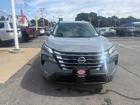 Used 2026 Nissan Rogue SV w/ Cold Weather Package AWD/4WD image 2