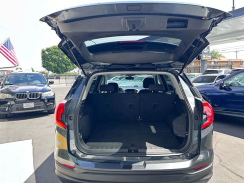 Used 2018 GMC Terrain SLE FWD image 18