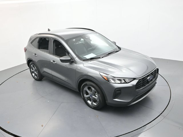 Used 2025 Ford Escape ST-Line FWD image 38