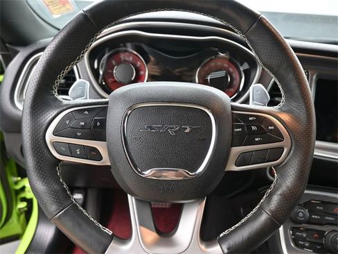 Used 2019 Dodge Challenger SRT Hellcat image 12