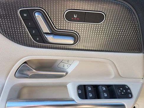 Certified 2022 Mercedes-Benz GLA 250 4MATIC image 20