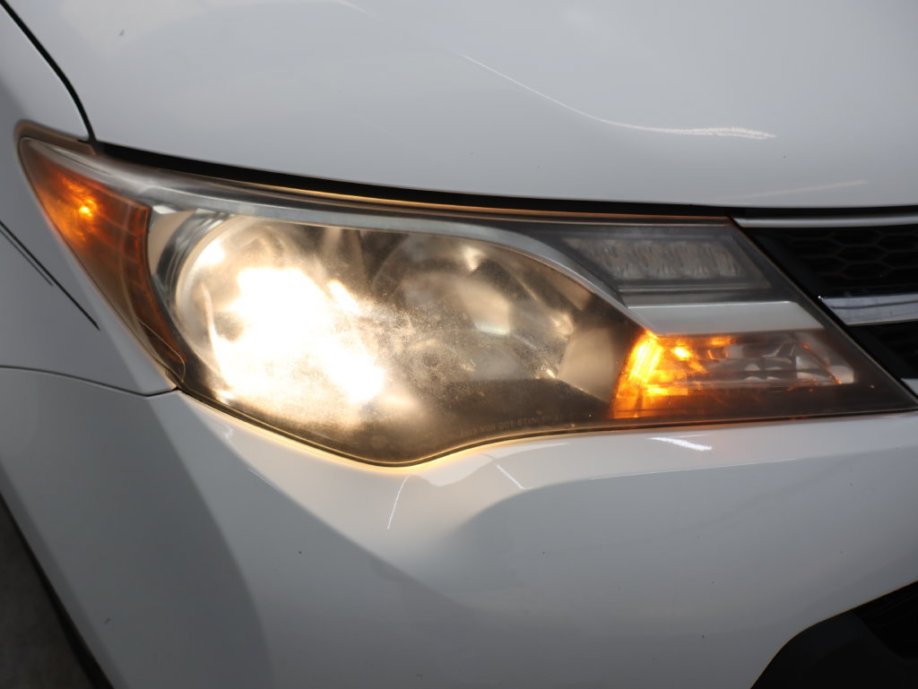 Used 2015 Toyota RAV4 LE FWD image 27